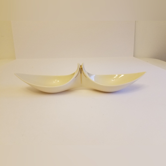 Lenox Vintage Double Sided Serving Dish with Gold Accents - Picture 2 of 13